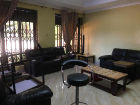 Room in House - Private Room with Jacuzzi in Kigali